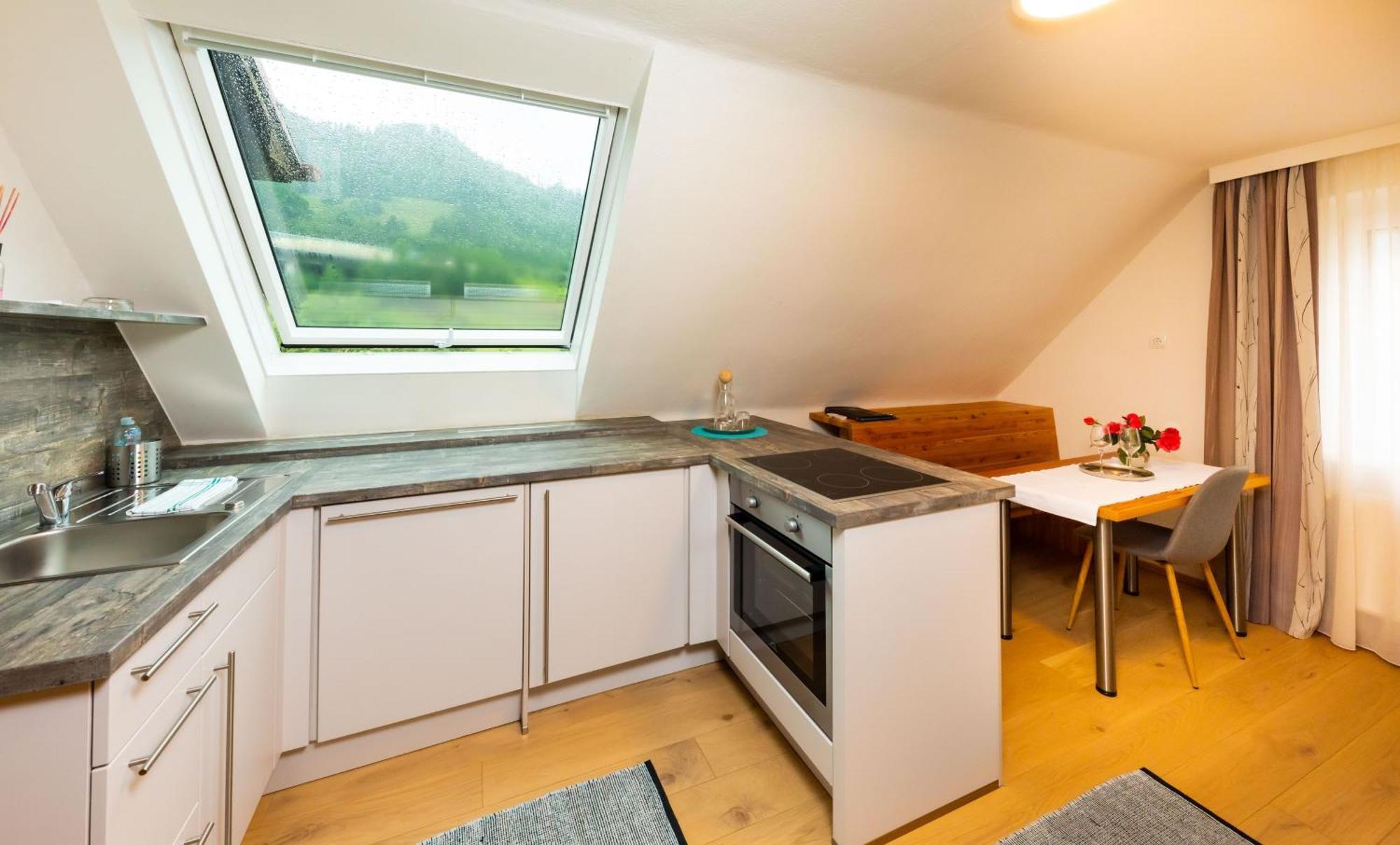 Apartmenthaus Pastner Am Teich Übelbach Eksteriør bilde